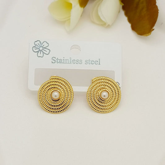 Gold pearl stud earrings