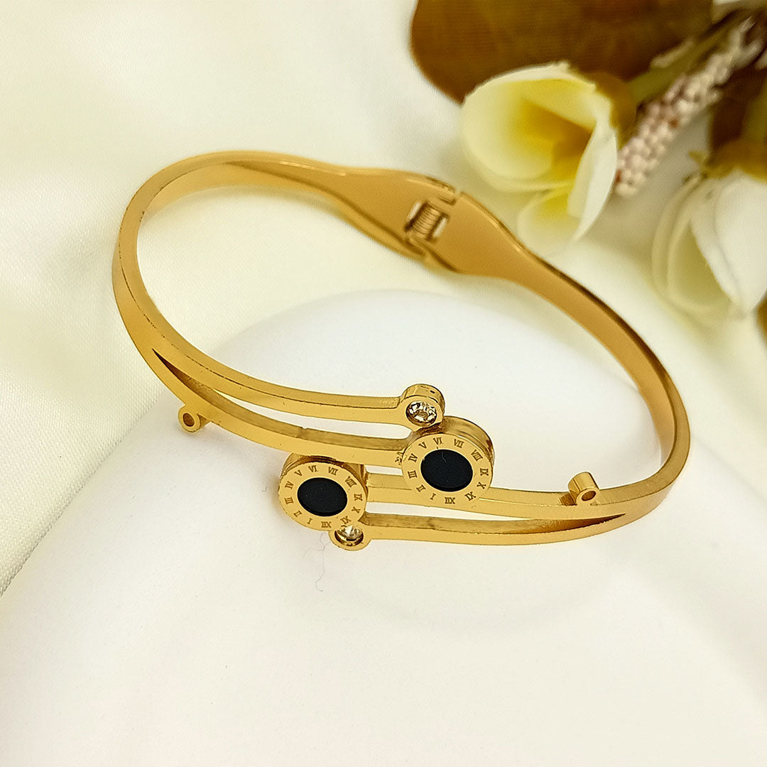 Black enamel gold bangle (Free Size)