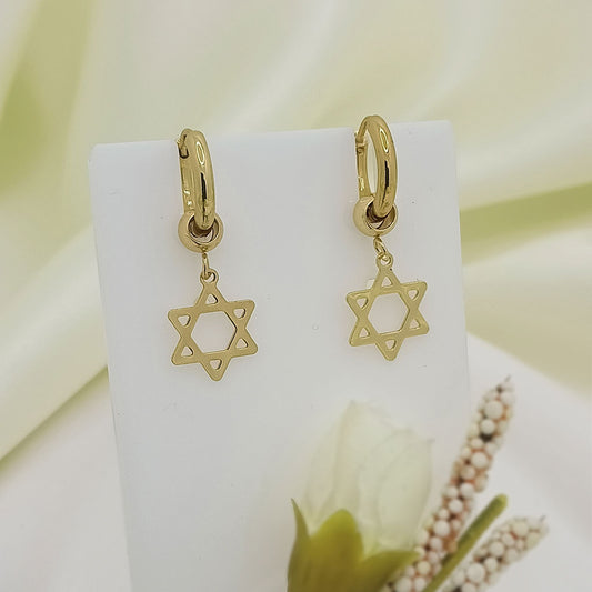 Gold star dangle earrings