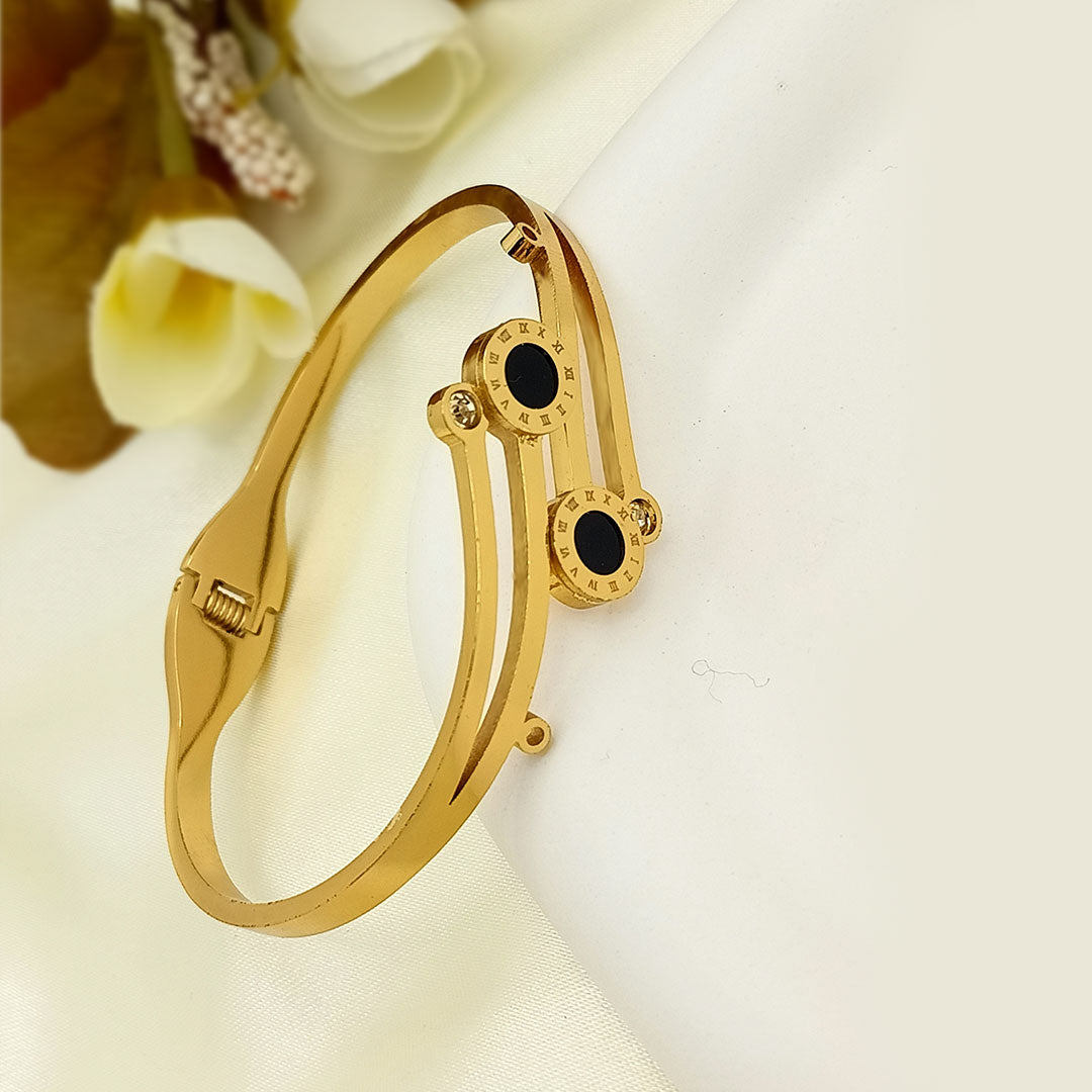 Black enamel gold bangle (Free Size)