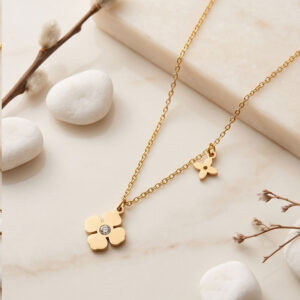 four leaf clover pendant necklace
