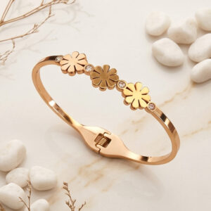gold plated floral bangle ( free size)