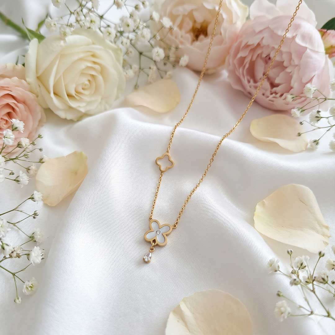 clover crystal drop pendant necklace clover crystal drop pendant necklace