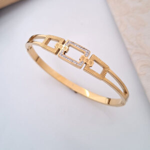 geometric crystal link anti tarnish gold bangle