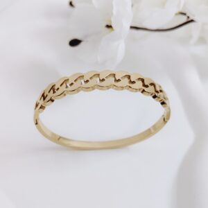 scallop pattern bangle