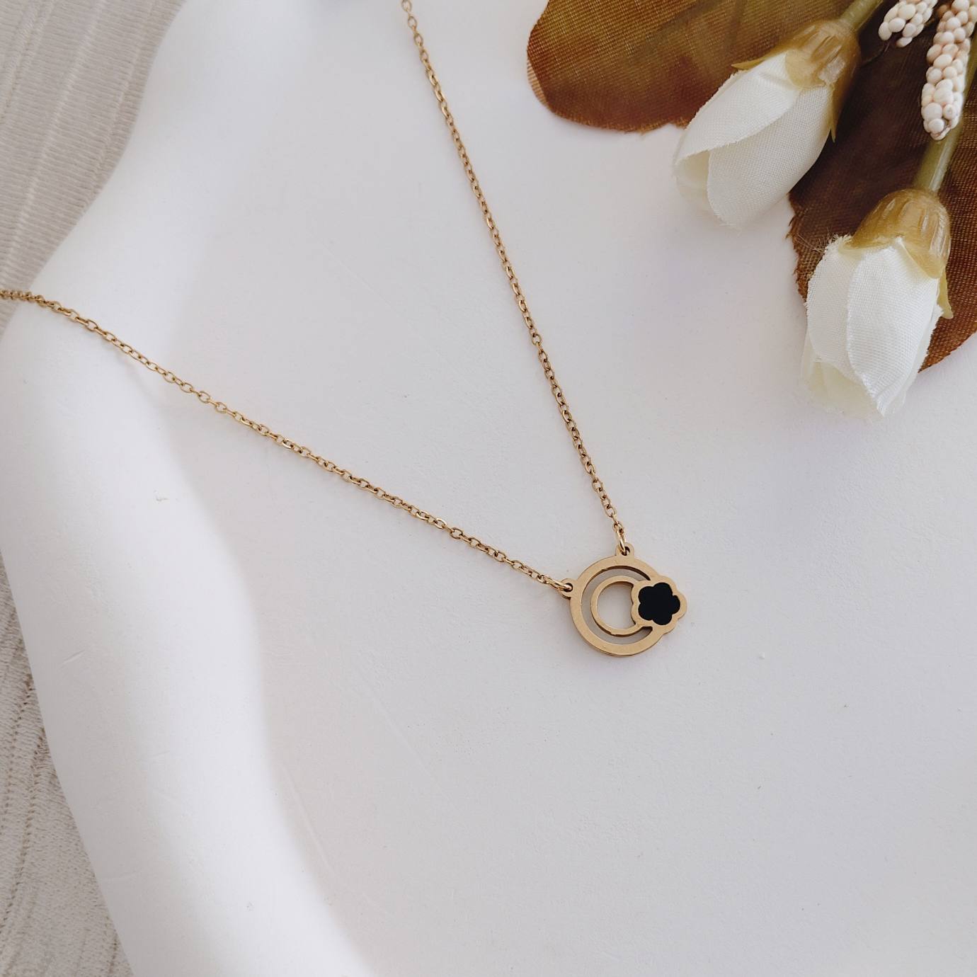 clover circle pendant necklace clover circle pendant necklace