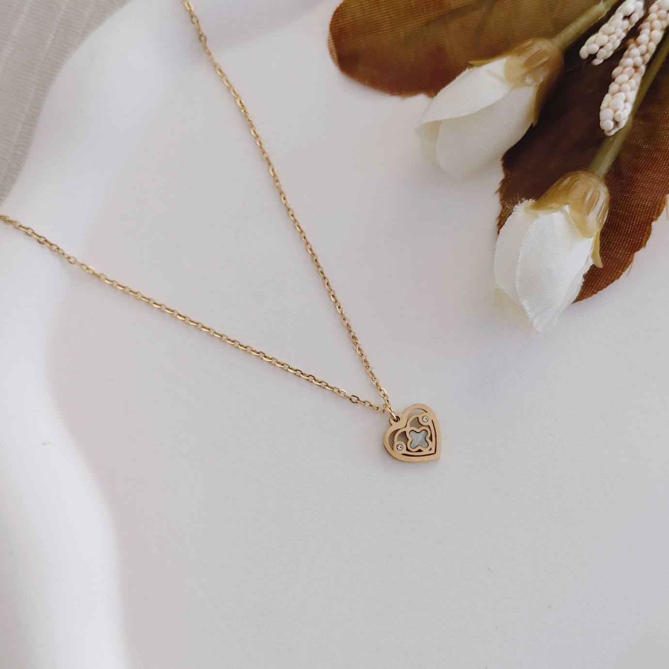 heart clover pendant necklace heart clover pendant necklace