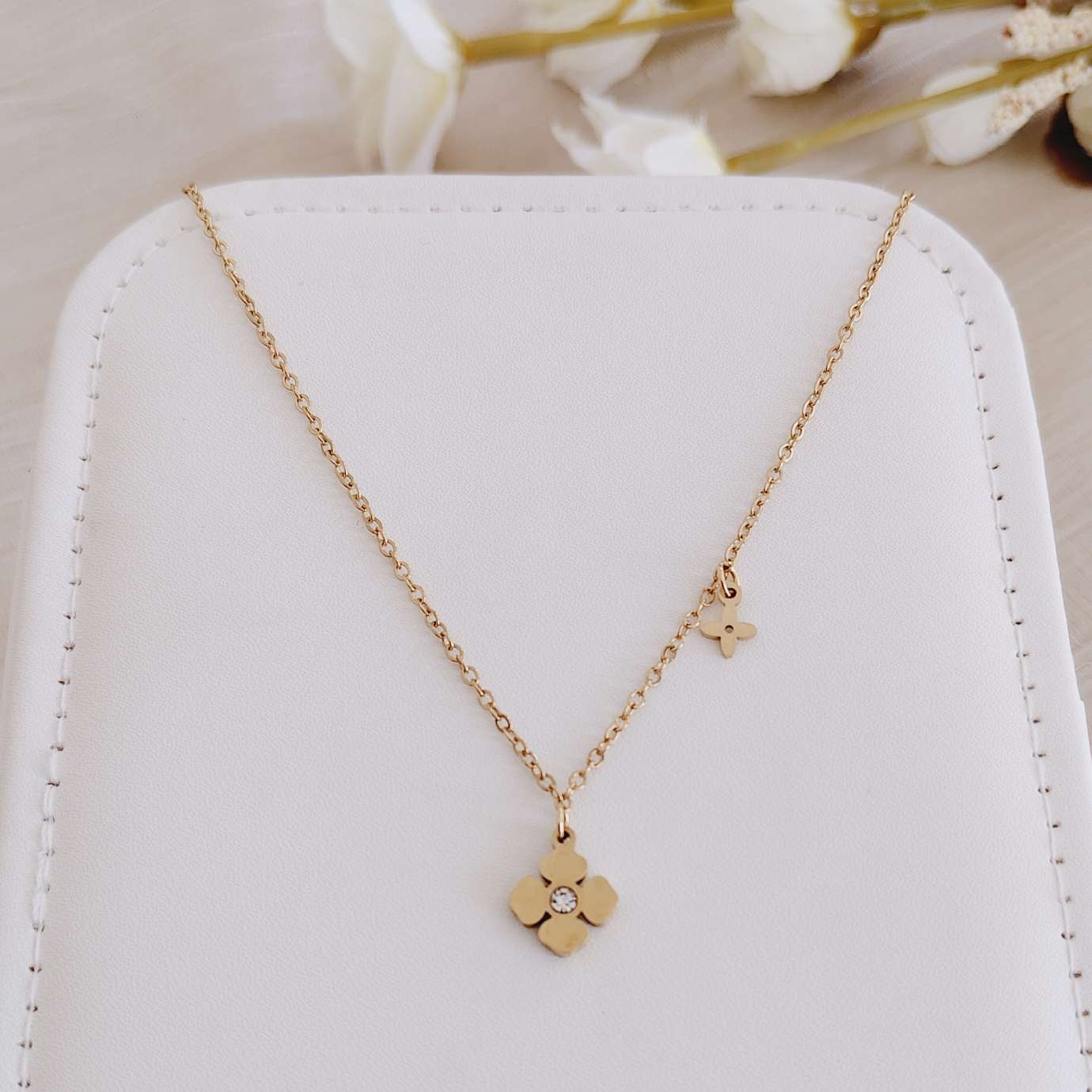 four leaf clover pendant necklace four leaf clover pendant necklace