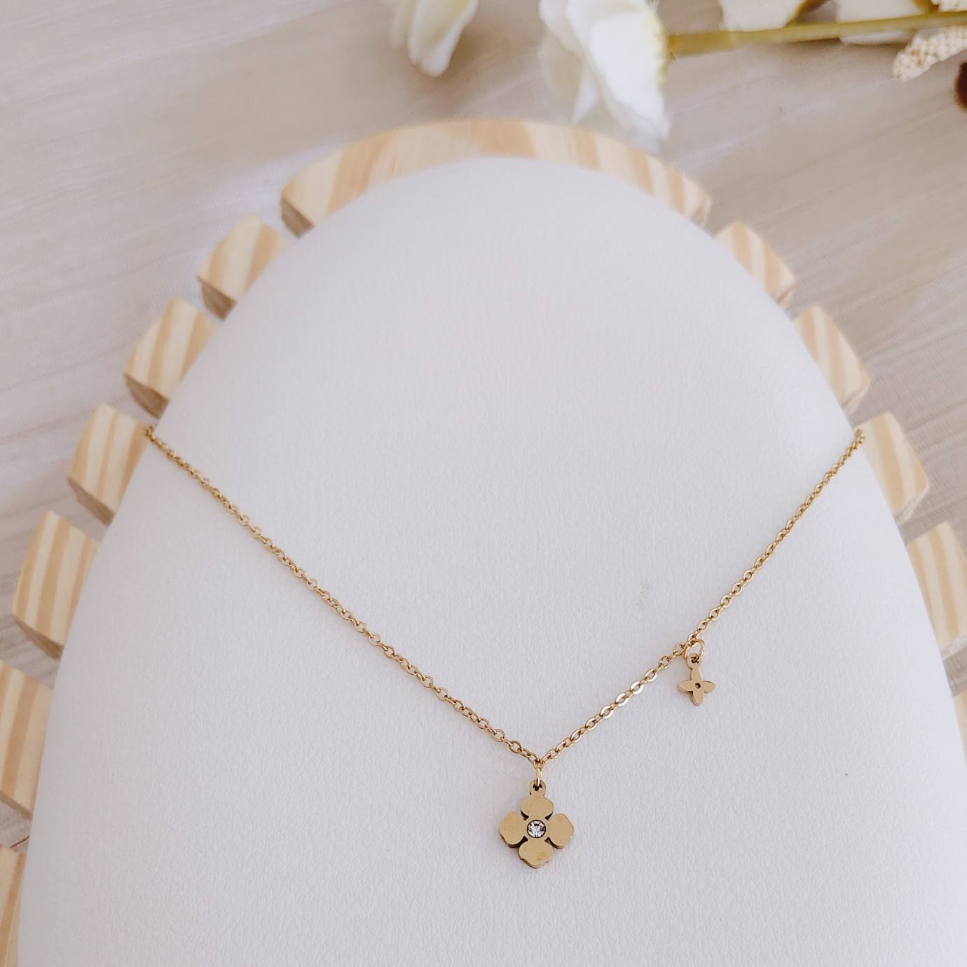 four leaf clover pendant necklace four leaf clover pendant necklace